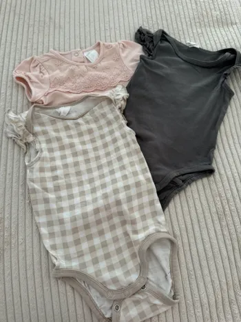 Lot de 3 bodies h&m