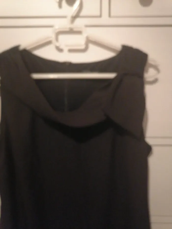 Robe noire 40 - photo numéro 2