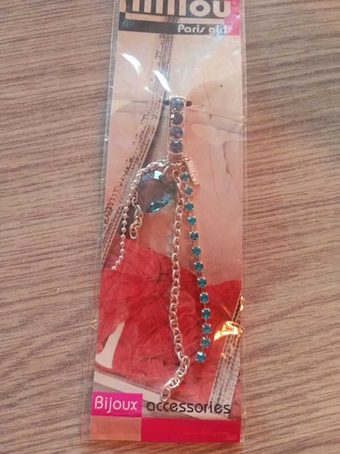 Bijoux pour vêtements et accessoires