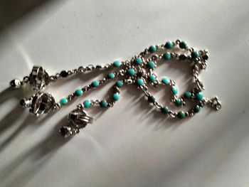 Bracelet avec 3 bagues accrochées