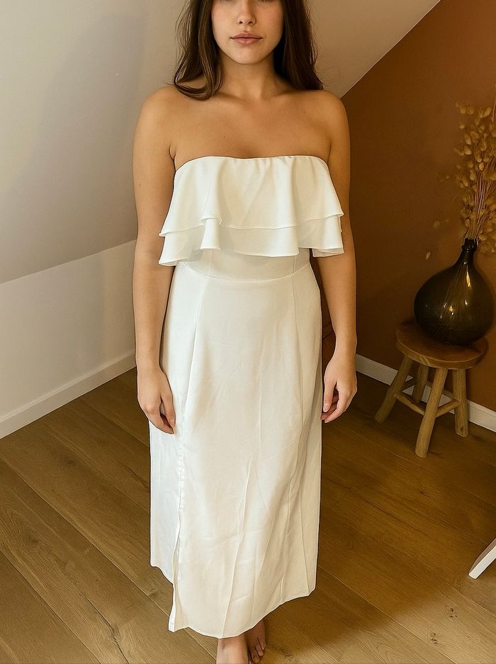 💜 Robe blanche sans bretelle et fendu Shein taille M neuf 💜