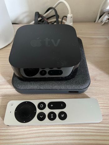 Apple TV 4 1ereGen +nouvelle télécommande