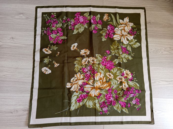 Foulard - photo numéro 3