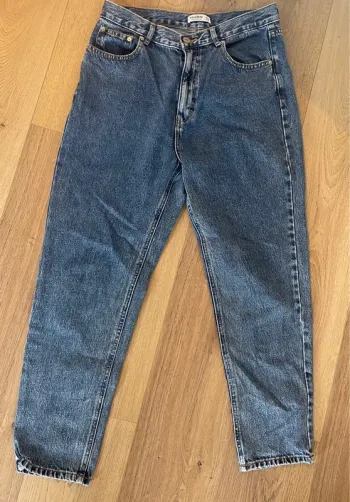 Jean mom pull and Bear