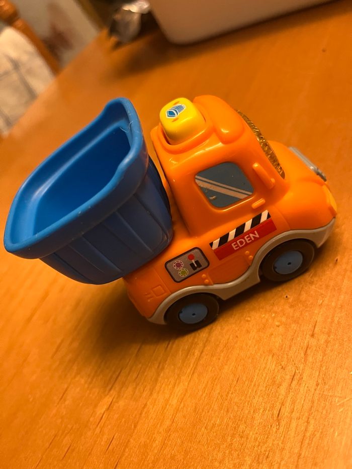 Tut tut bolide - photo numéro 2