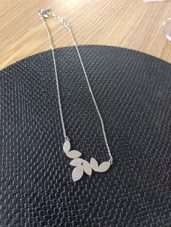 Collier Victoria bijoux