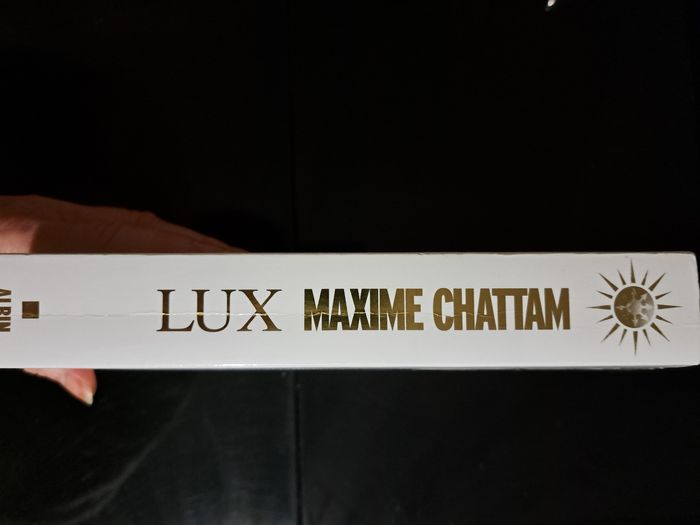 Livre lux - photo numéro 3