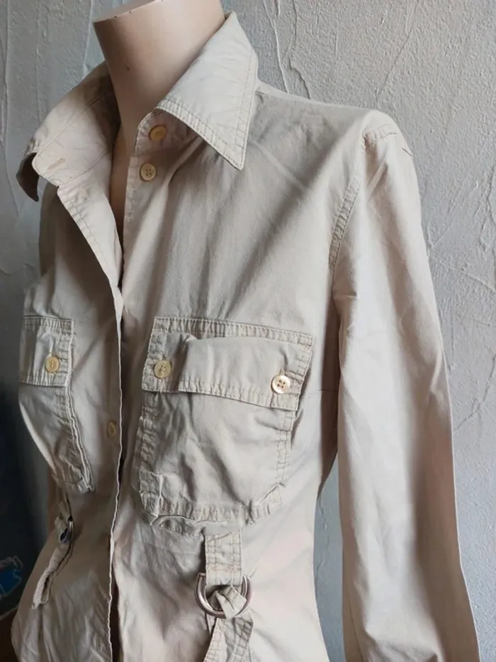 Chemise beige avec poches et boucle - photo numéro 3