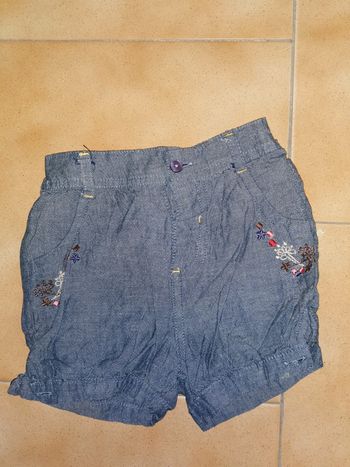 Short brodé 9mois