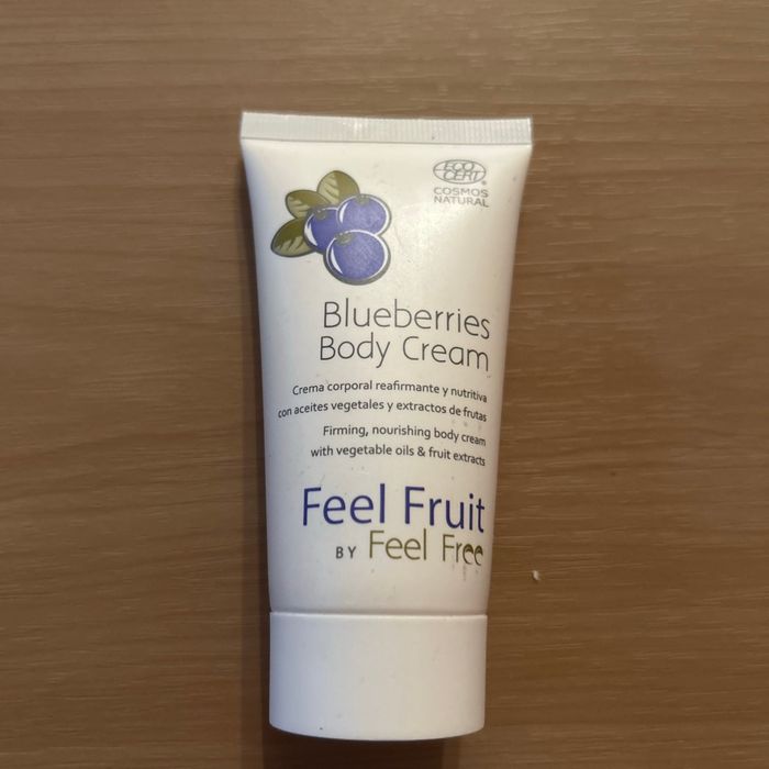 1 crème corporel raffermissante et nutritive neuve