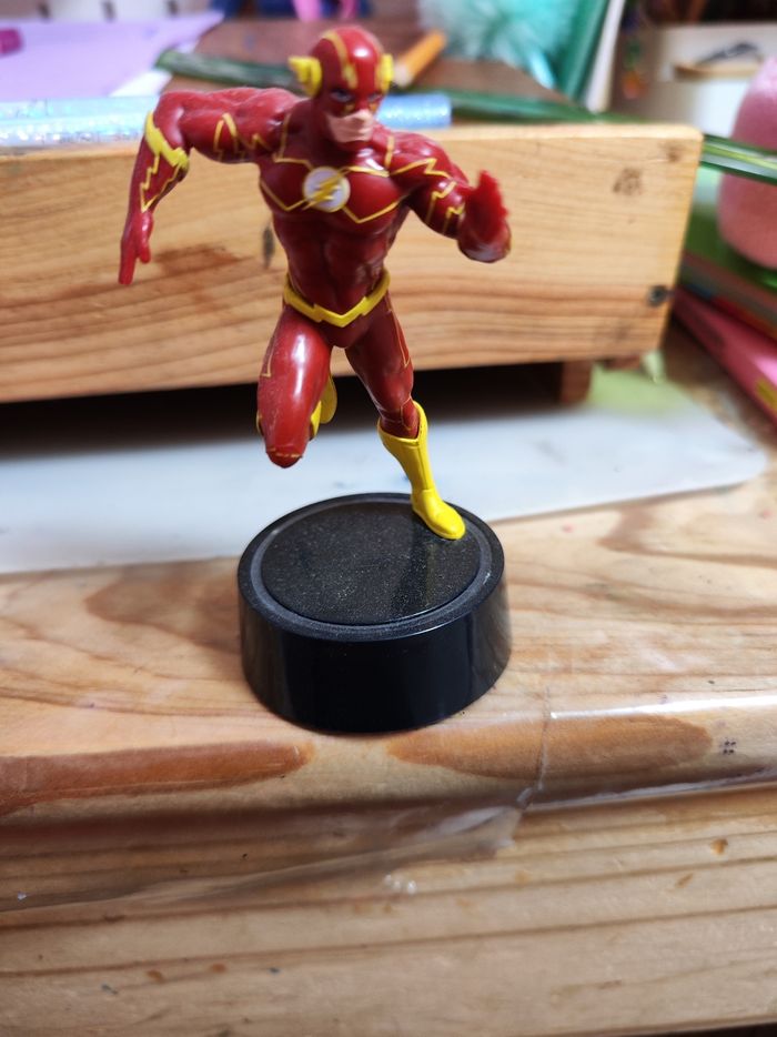Figurine flash - photo numéro 3