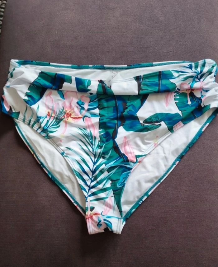 Maillot de bain 2 pièces neuf taille 52 - photo numéro 5