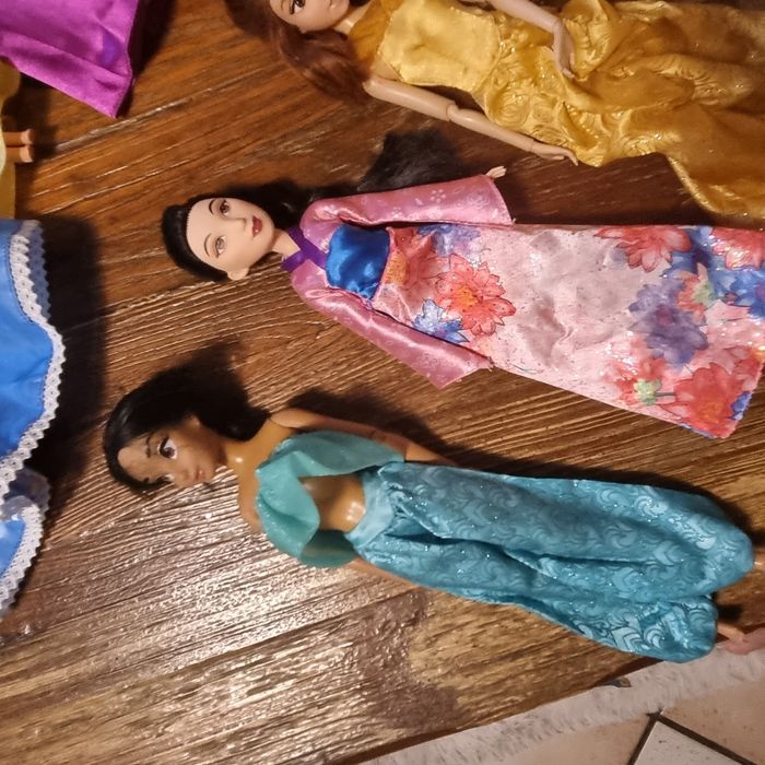 lot poupées DISNEY - photo numéro 6