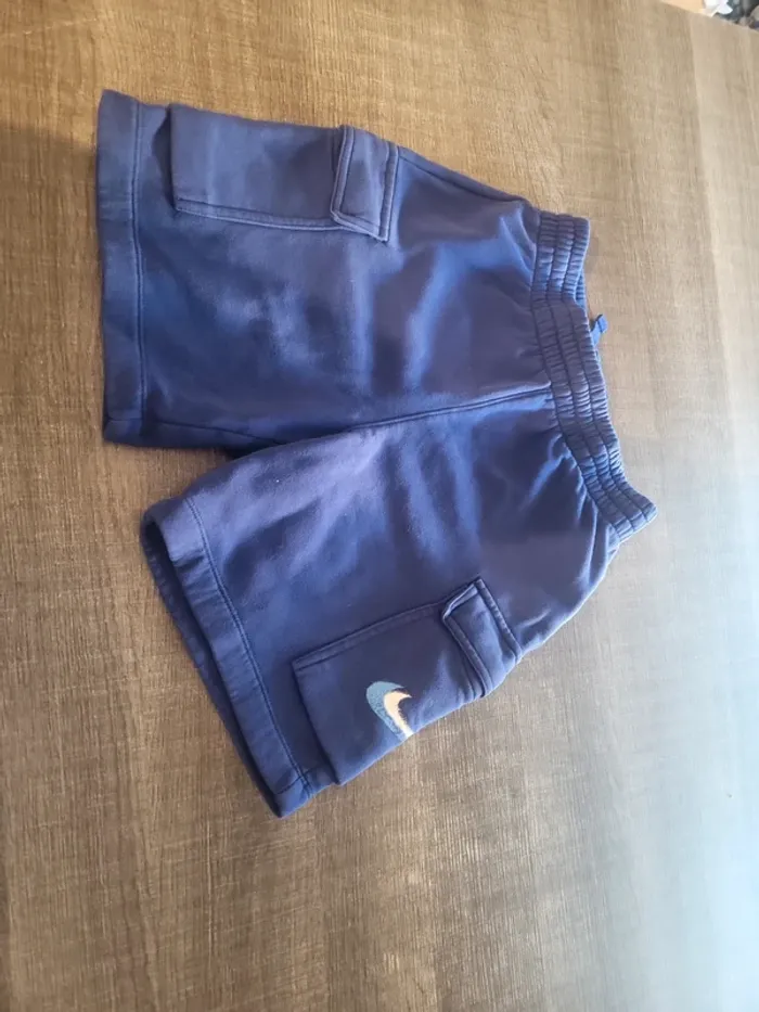 Short nike