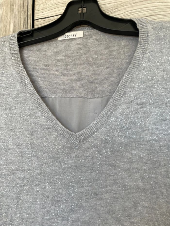 Joli pull fin gris argenté - photo numéro 2