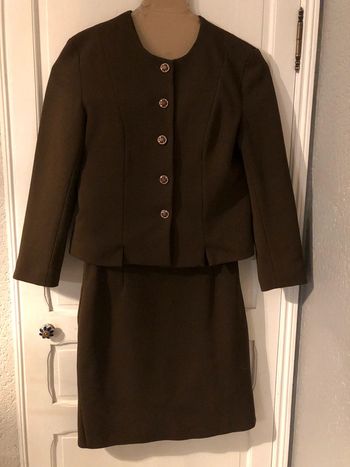 AN11- Ensemble/tailleur marron veste-jupe T