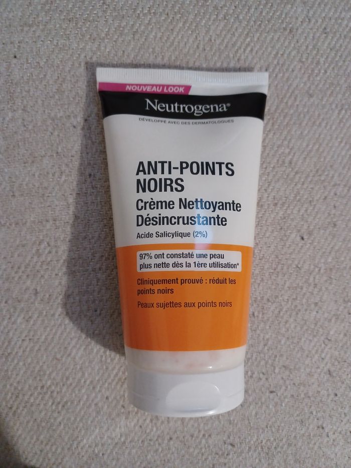 Creme nettoyante désincrustante neutrogena