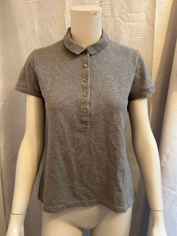 Polo gris Lacoste L 40