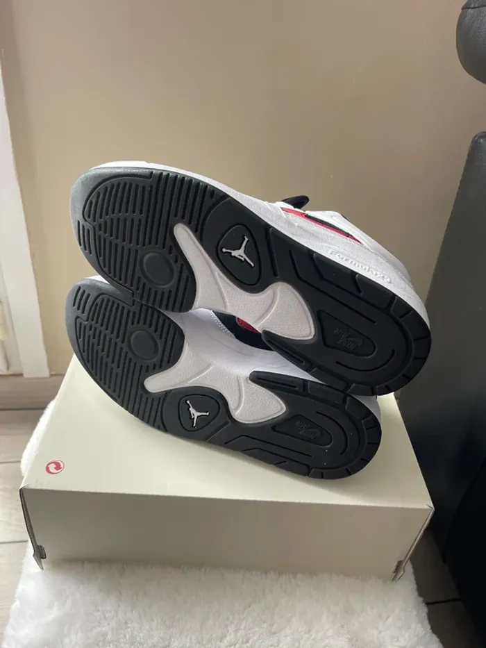 Basket Jordan stadium - photo numéro 7