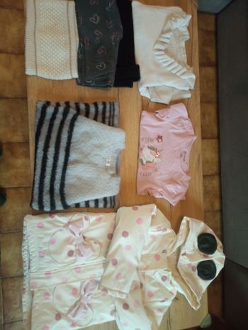 Lot vêtements fille 