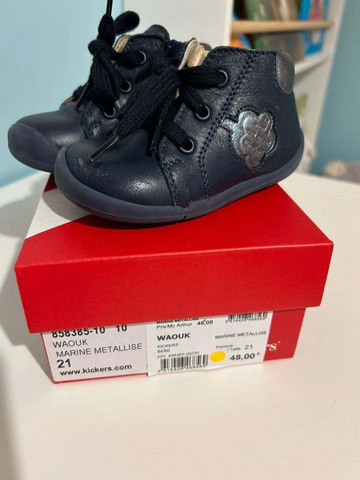 Kickers taille 21 marine metalissé