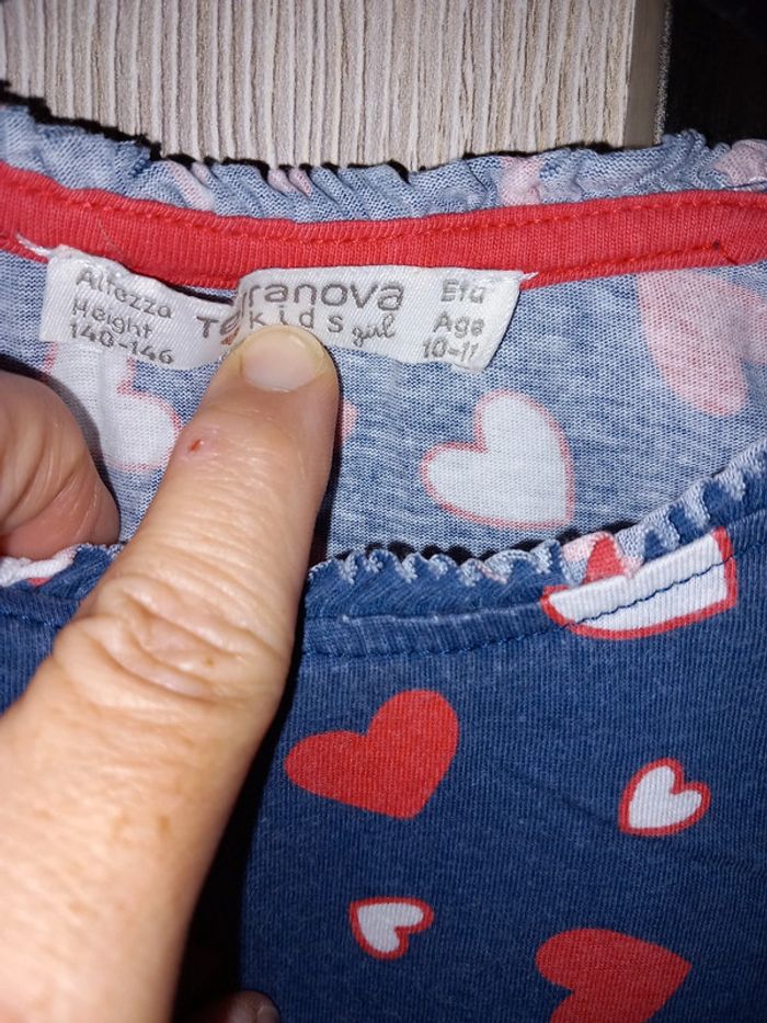 Tee-shirt petits cœurs 10-11ans - photo numéro 2