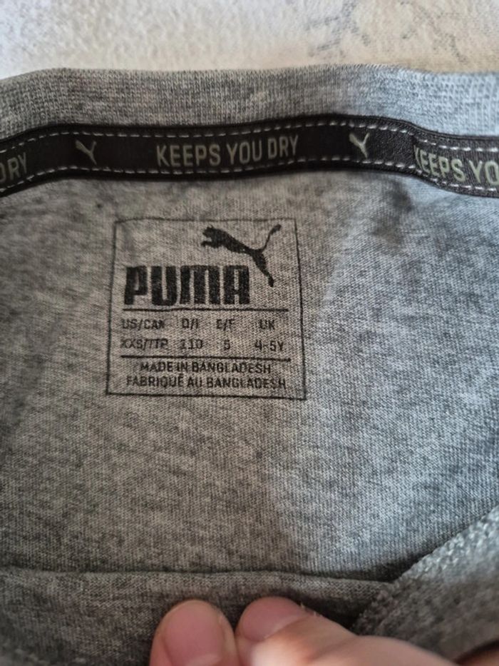 Jolie t shirt puma taille 5 ans - photo numéro 4