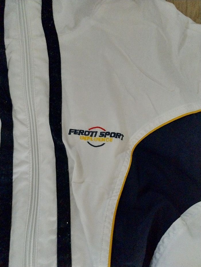 Training tenue de sport détente vintage - photo numéro 3