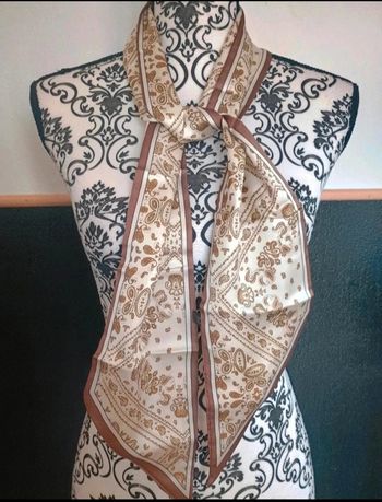 Foulard chic à ne pas manquer – style élégant & intemporel