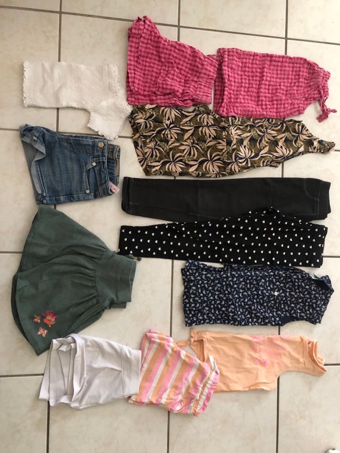 Lot vêtements fille été 8 ans - photo numéro 2