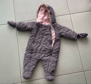 Combinaison taille 6 mois