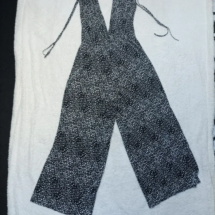 Combinaison Bershka taille 36 - photo numéro 2