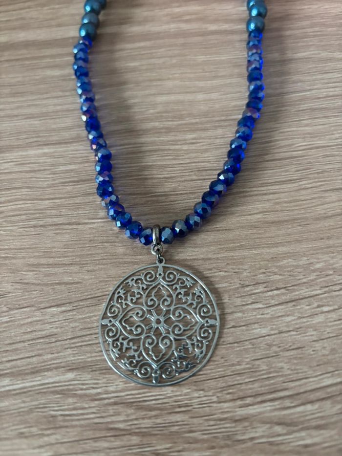 Collier 2 tons de bleu avec rosace - photo numéro 2