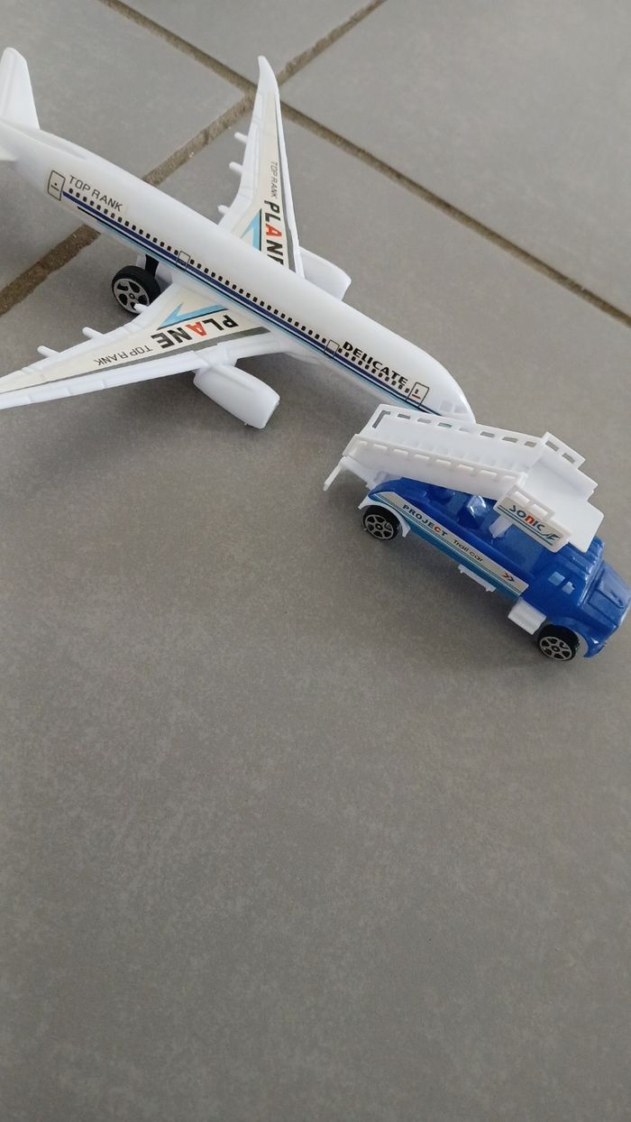 Lot avion camion - photo numéro 6