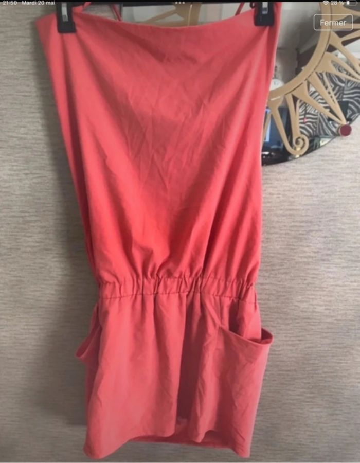 Robe. À fine bretelle - photo numéro 3
