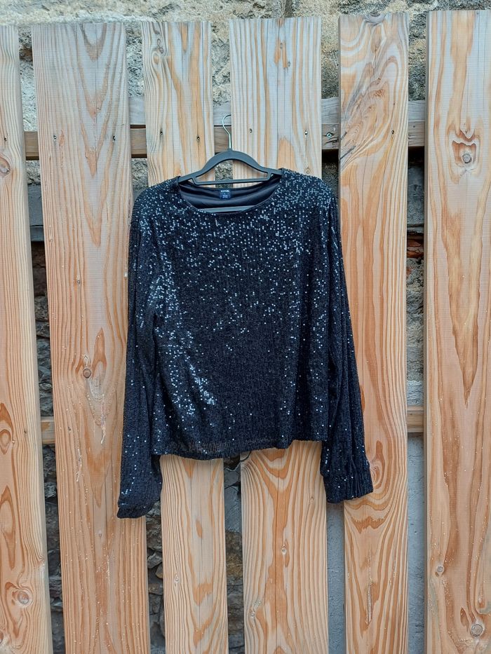 Joli haut noir strass idéal fête Kiabi - photo numéro 2