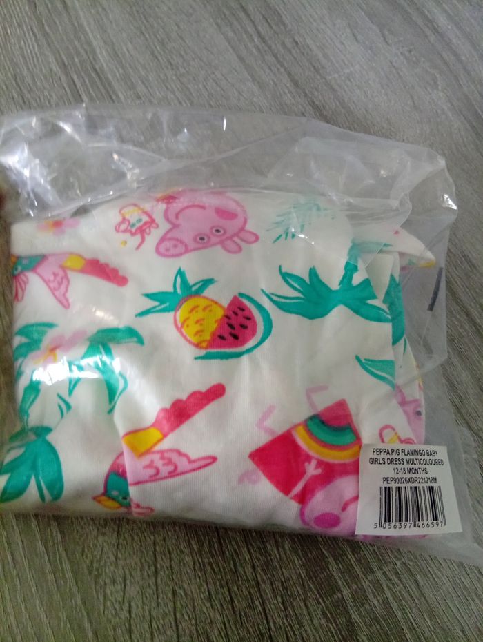 Jolie robe Peppa Pig dû 12/18 mois - photo numéro 7