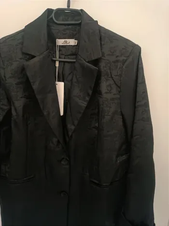 Veste blazer noir chic effet satin motif tropical Mochy Taille M/L Neuf avec étiquette