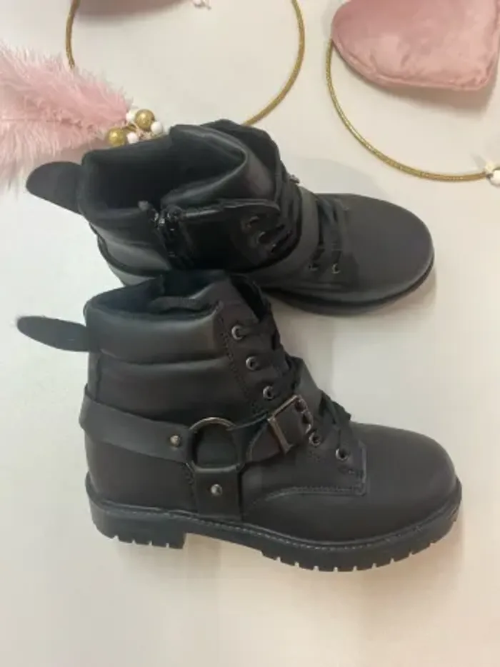 Bottines fille - neuf - noire - Defacto - Taille 34