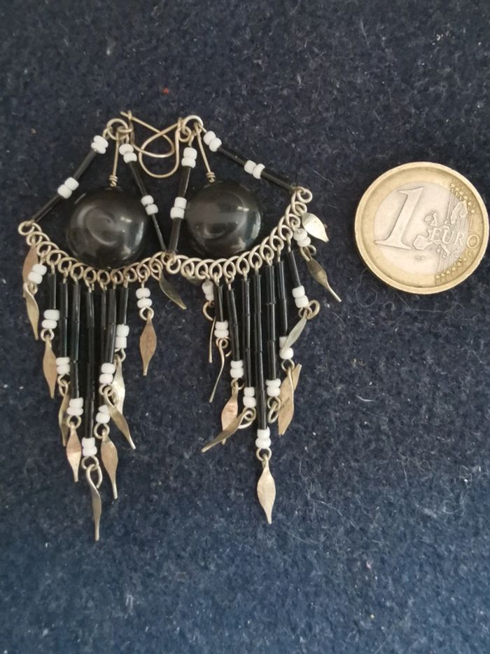 Boucles d'oreilles pendantes fantaisie - photo numéro 2