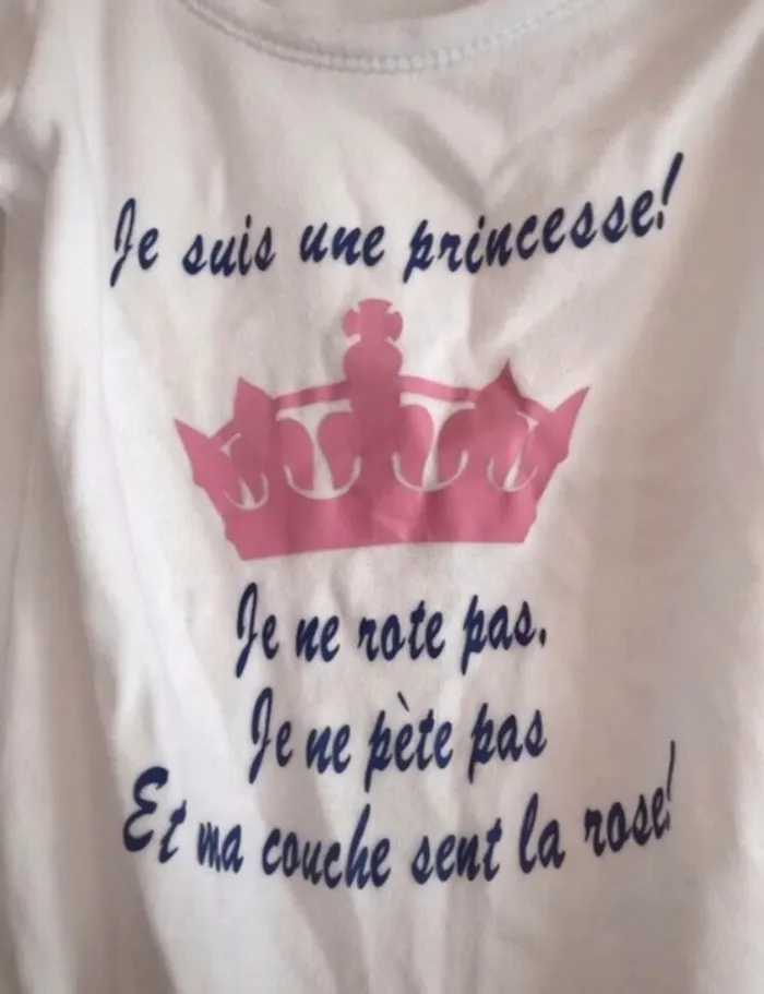 Body 6-9 mois princesse manches longues neuf - photo numéro 3