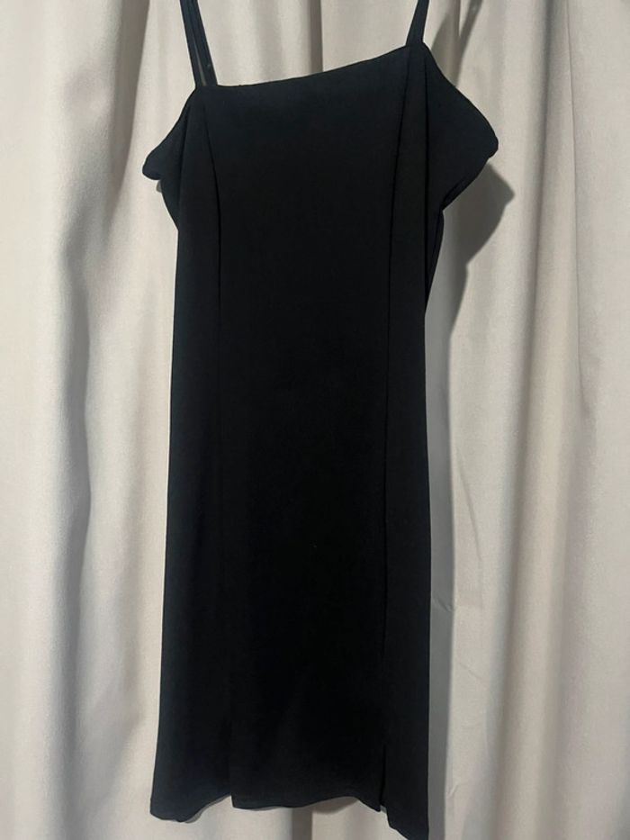 Robe courte noire - photo numéro 2