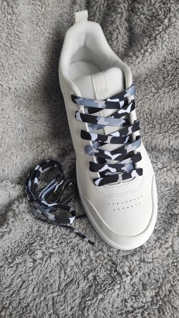 ⚫ Lacets camouflage noir – 120 cm (édition urbaine)