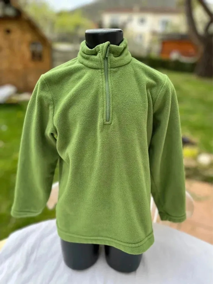 Sweat polaire vert taille 6 ans vert