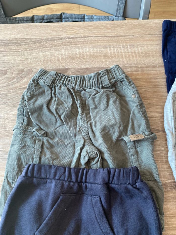 Lot 3 pantalons chauds 5 mois - photo numéro 3