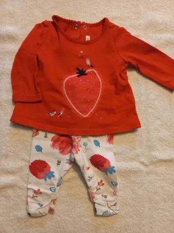 Ensemble haut et legging 1 mois