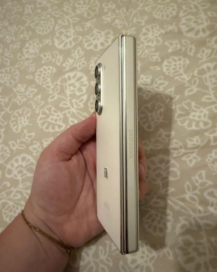 Samsung Galaxy Fold 5 - photo numéro 4