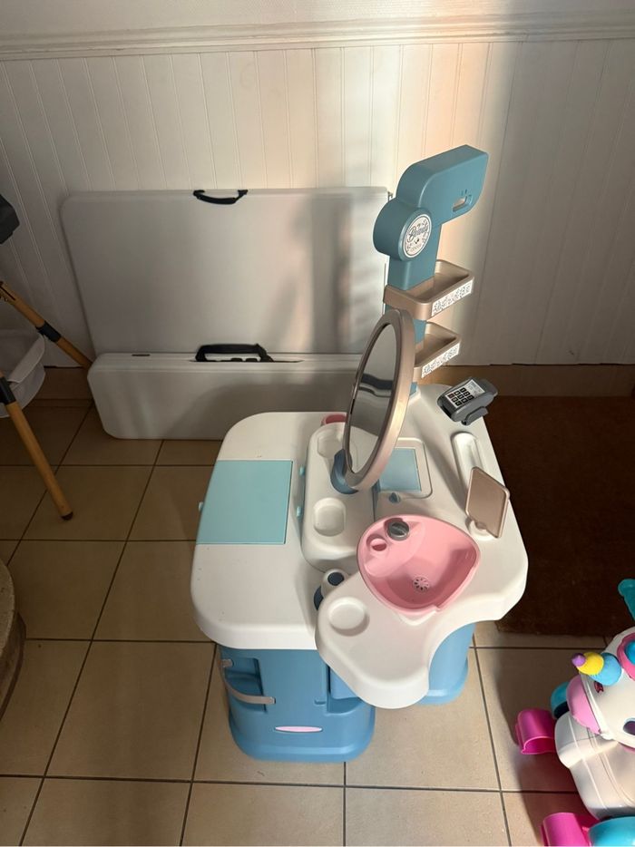 Coiffeuse et institut de beauté pour enfant - photo numéro 4