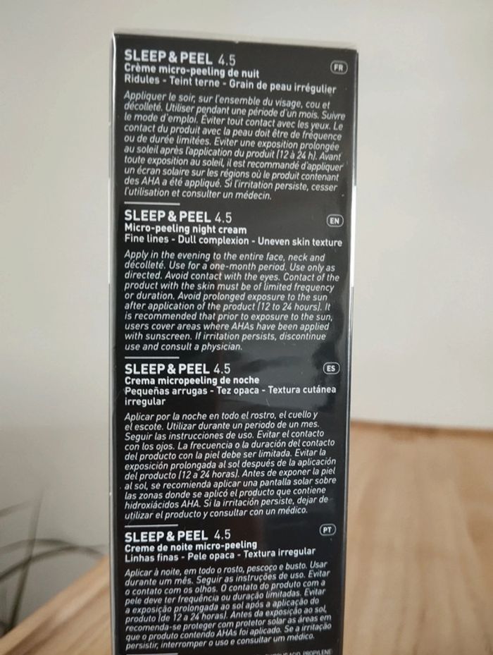 Crème micro peeling rénovatrice de nuit AHA/BHA - photo numéro 4