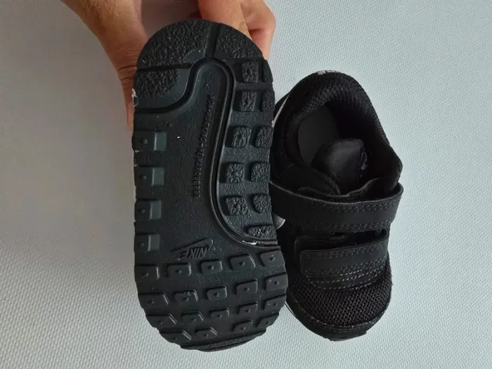 Basket nike noir et blanche - photo numéro 4